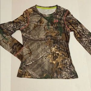 Under Armour real tree camo top